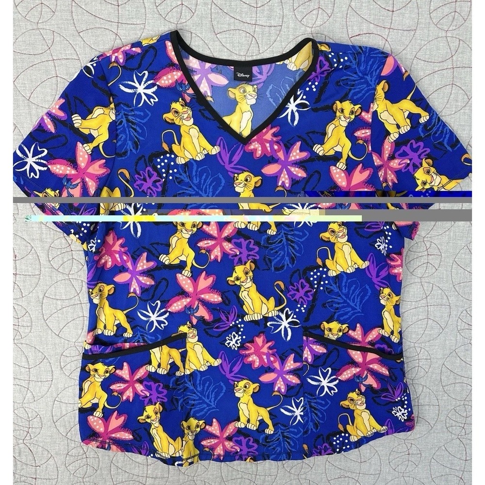 Scrubstar Women's Disney Lion King V-Neck Print Scrub Top / Size XL